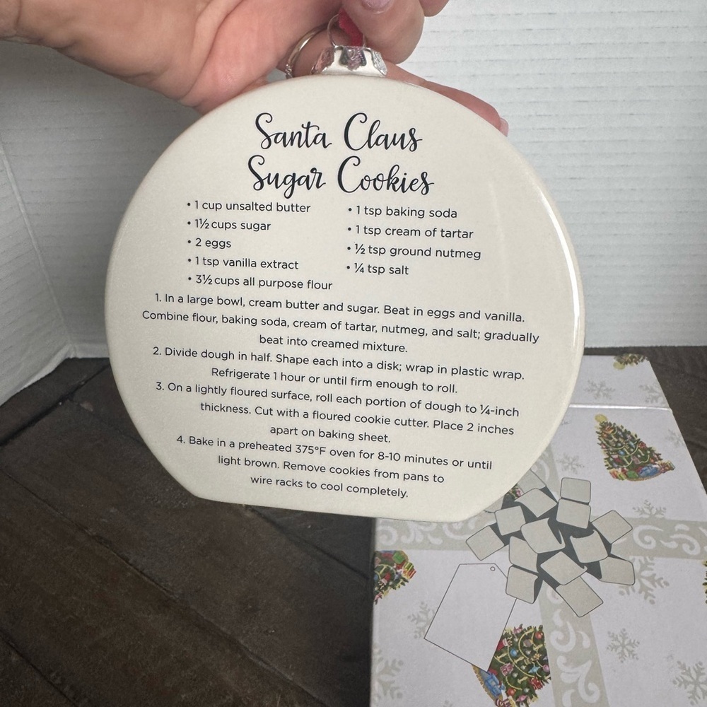 Temp-tations By Tara Christmas Tree Ornament - Picture 4 of 6